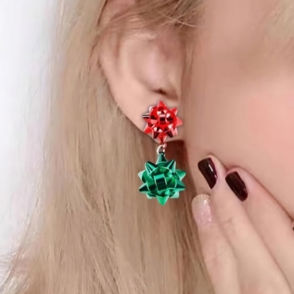 Festive Red and Green Christmas Bow Earrings - Picture 5 of 11